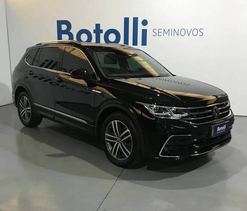 VOLKSWAGEN TIGUAN 2.0 300 TSI GASOLINA ALLSPACE R-LINE AUTOMÁTICO VOLKSWAGEN TIGUAN 2.0 300 TSI GASOLINA ALLSPACE R-LINE AUTOMÁTICO